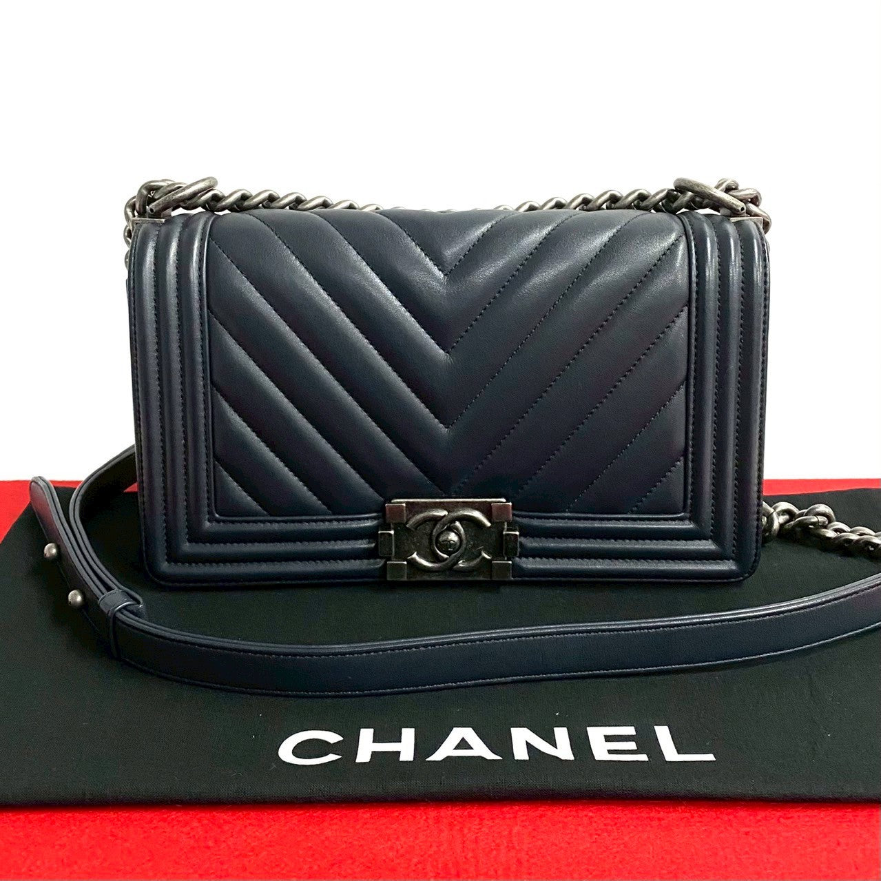 Chanel Boy Leather Shoulder Bag Style 8