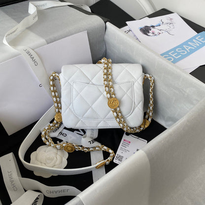 Chanel Luxury Handbag Style 404