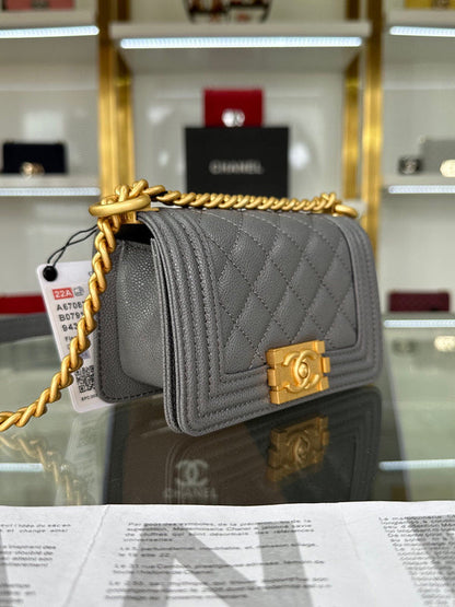 Chanel Luxury Handbag Style 181