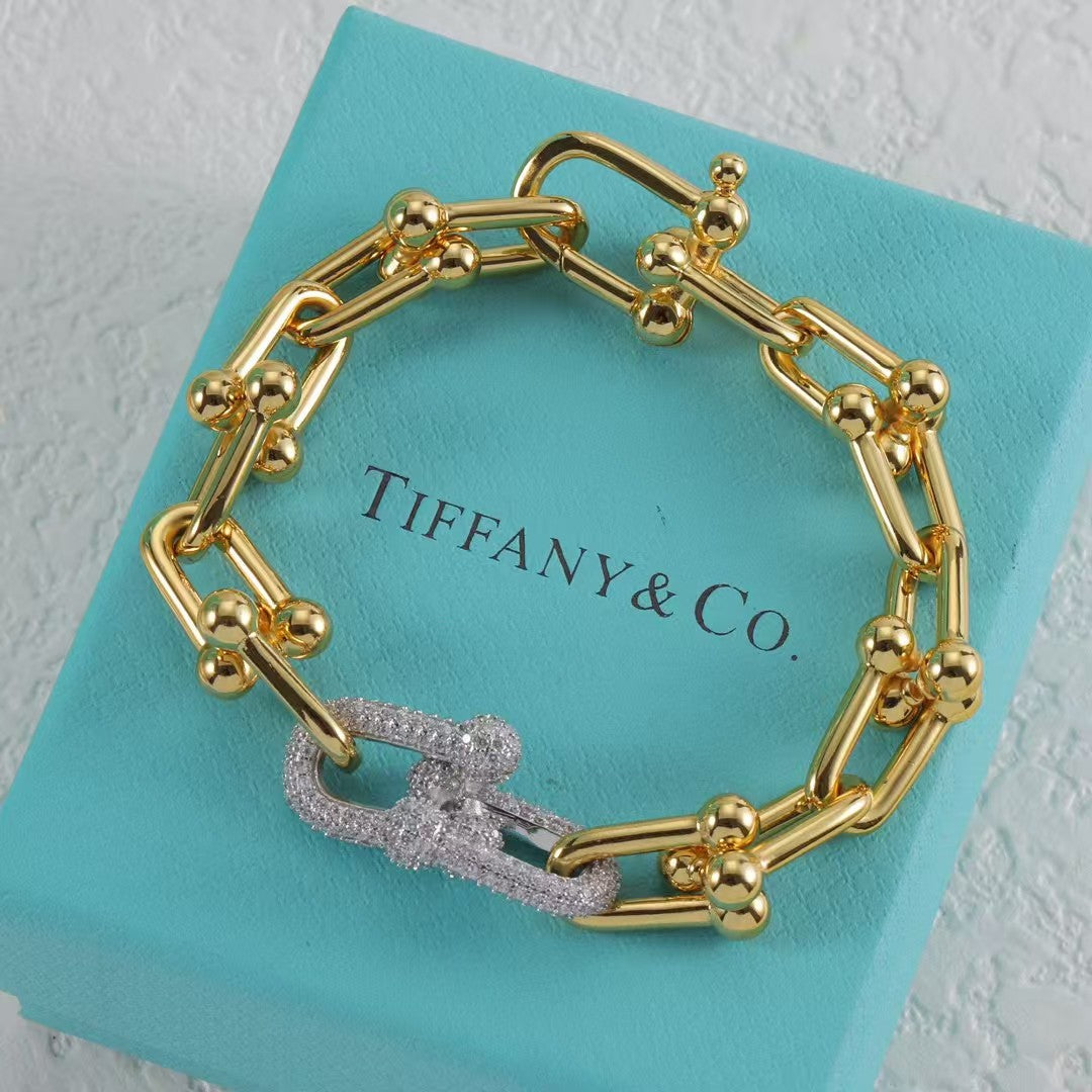 High-quality Tiffany necklaces and bracelets