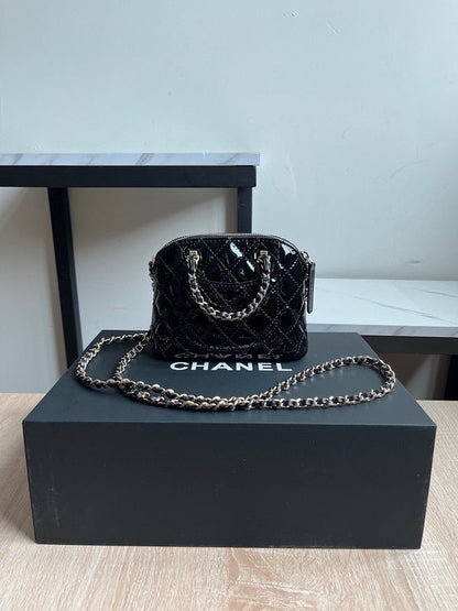 Chanel Luxury Handbag Style 148