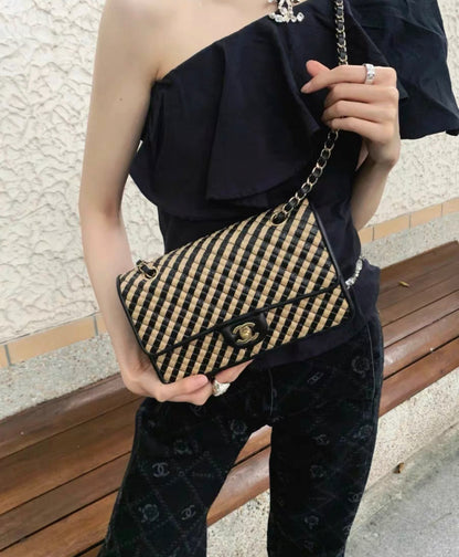 Chanel 21P Small Urban Jungle Flap Beige And Black Stripe Raffia Jute Gold Hardware