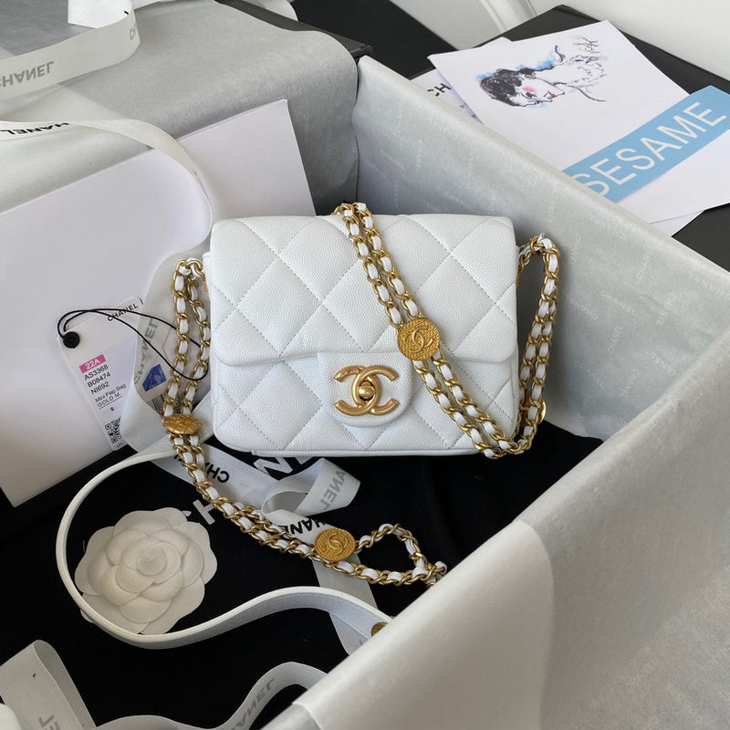 Chanel Luxury Handbag Style 404
