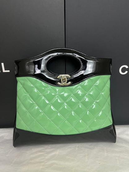 Chanel Luxury Handbag Style 332
