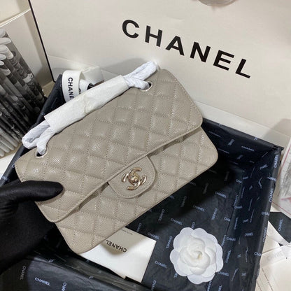 Chanel Luxury Handbag Style 152