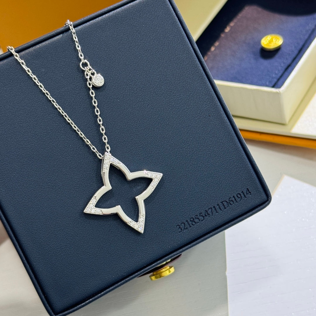High-Quality Necklaces-8