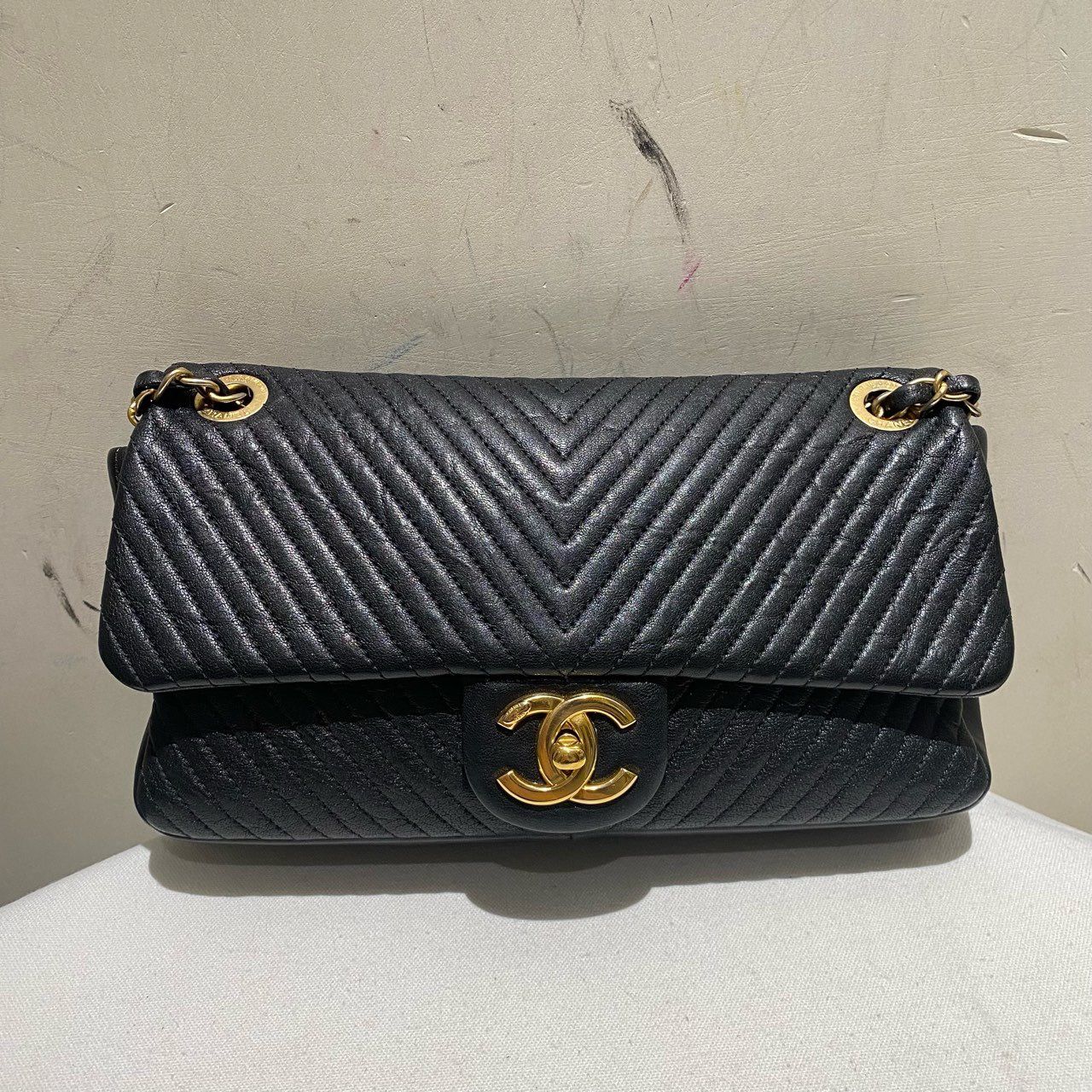 Chanel Classic Flap Leather Black Crossbody Style