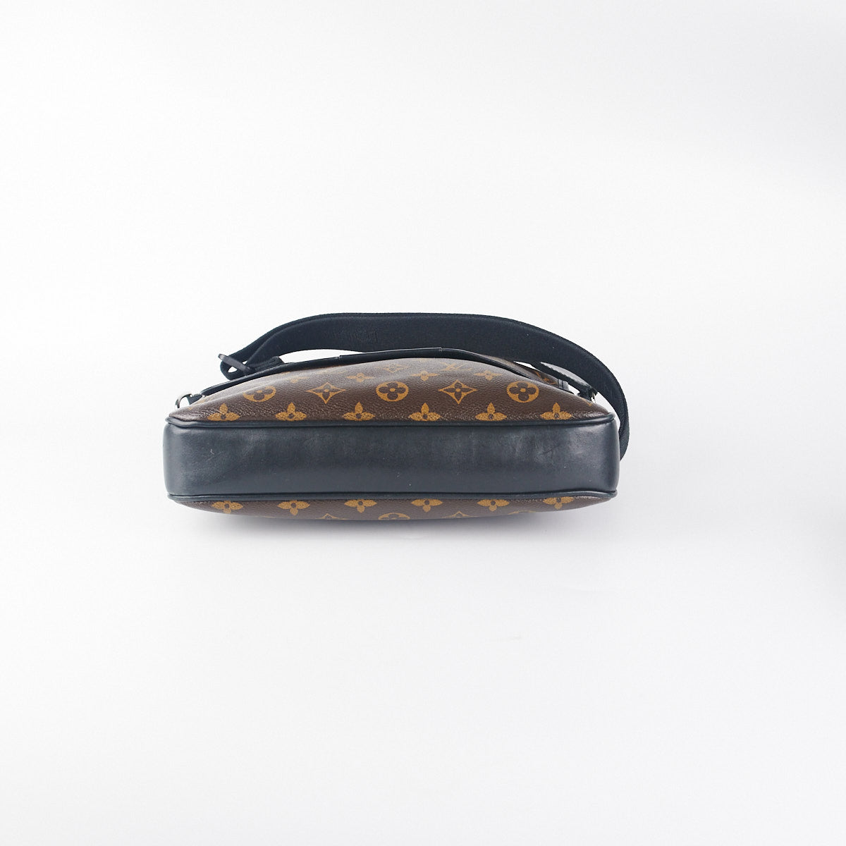 Louis Vuitton Messenger Bag Monogram Macassar