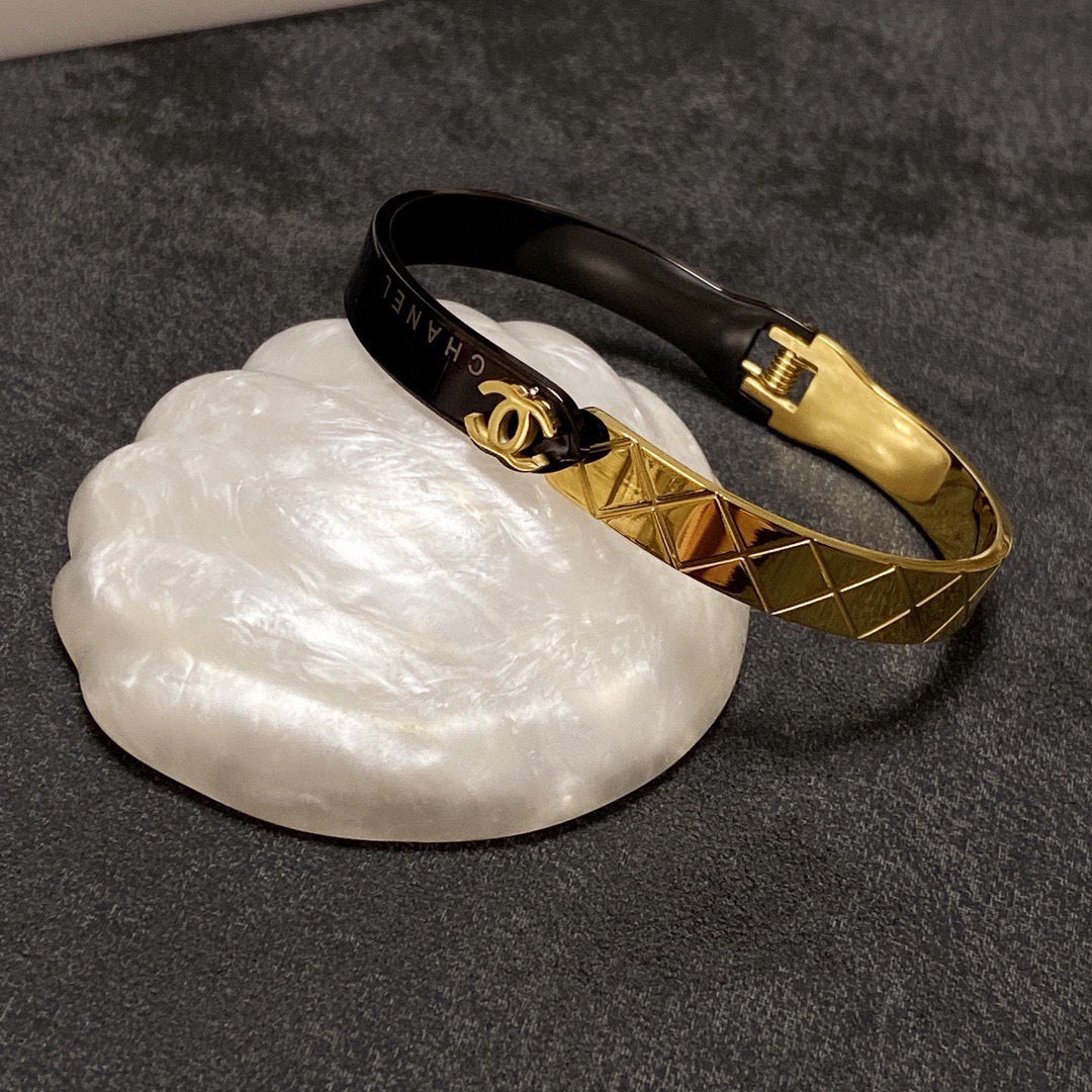 High-Quality Bracelets-183
