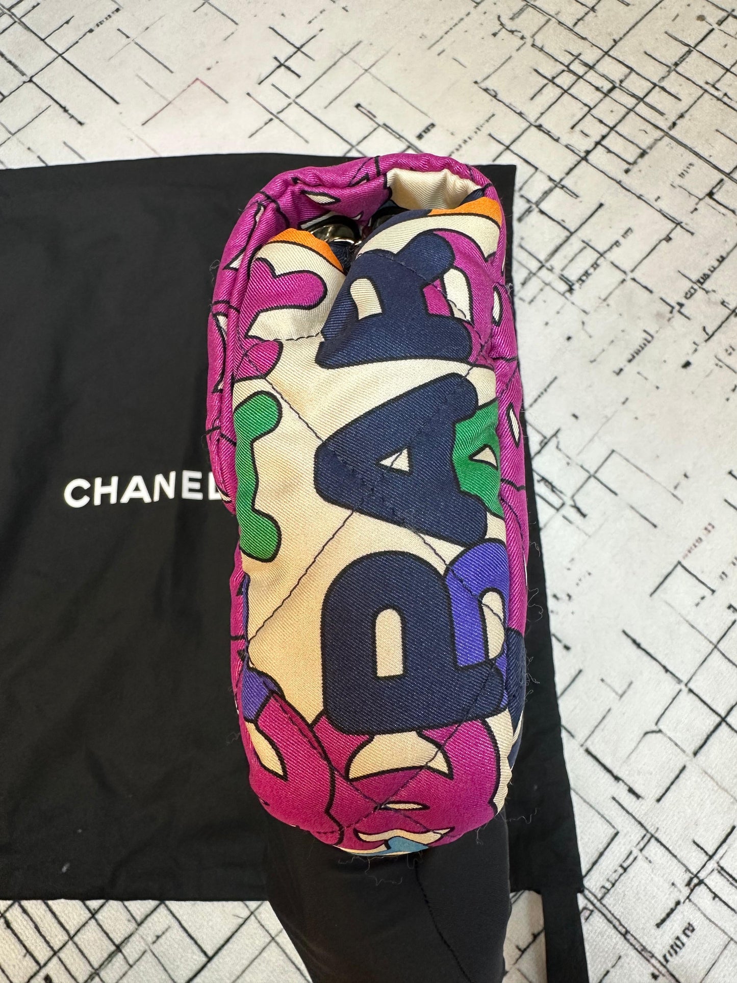 Chanel Luxury Leather Gold Shoulder Bag Style 3
