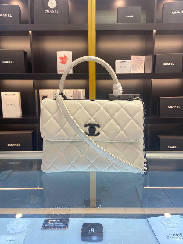 Chanel Luxury Handbag Style 307