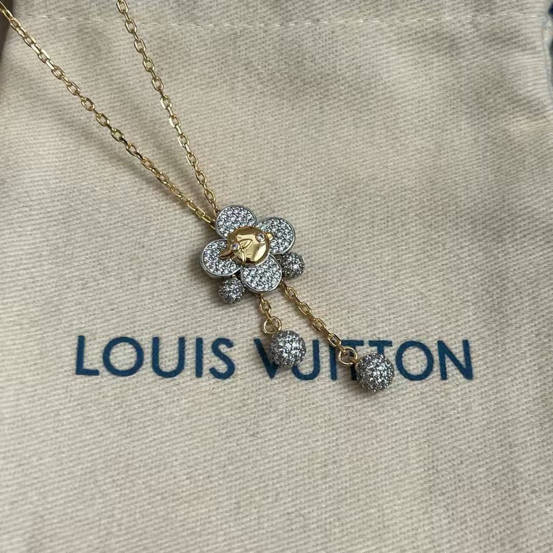 High-Quality Sunflower Necklace
