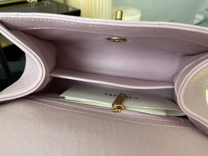 Chanel Luxury Handbag Style 630