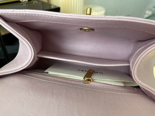 Chanel Luxury Handbag Style 630