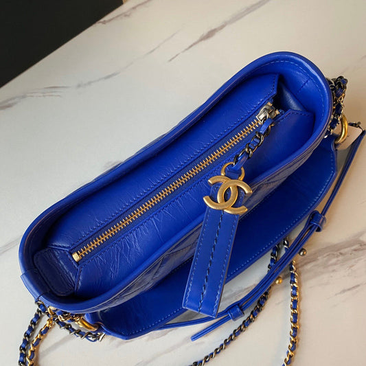 Chanel Luxury Handbag Style 471