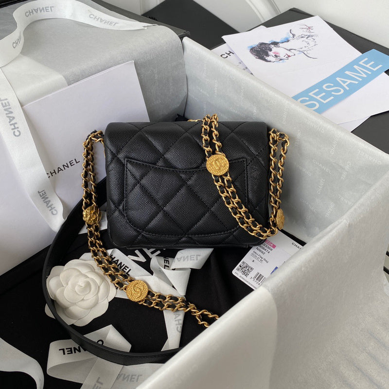 Chanel Luxury Handbag Style 405