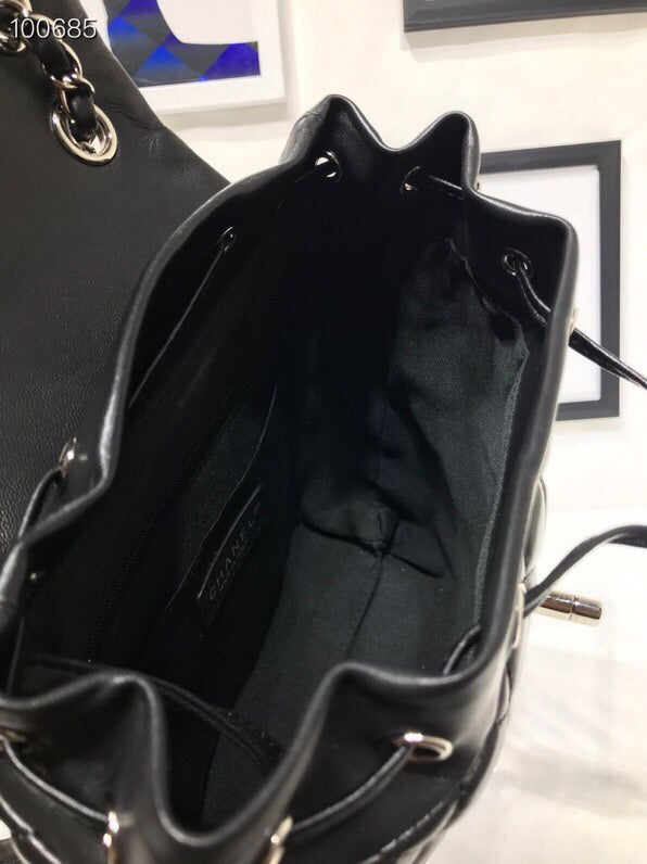 Chanel Luxury Handbag Style 388