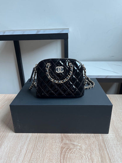 Chanel Luxury Handbag Style 148