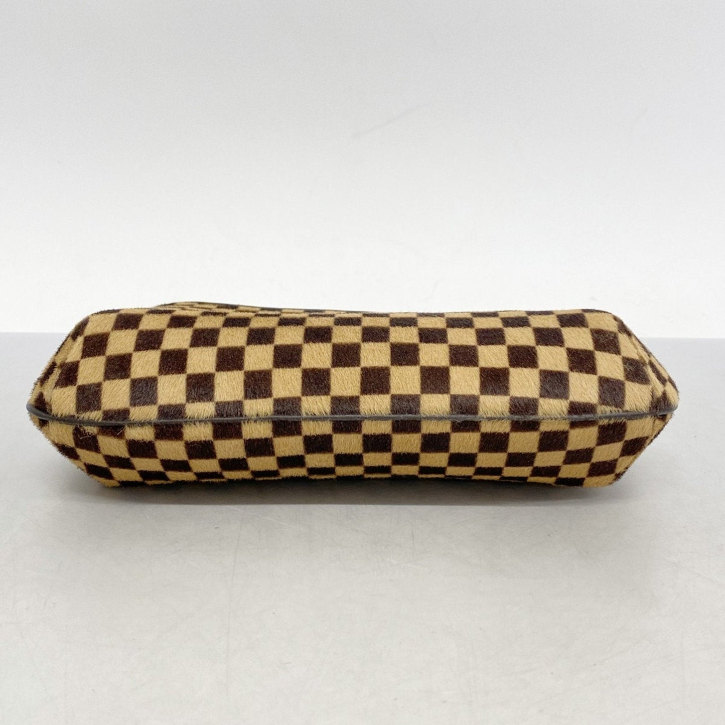 Louis Vuitton    Handbag