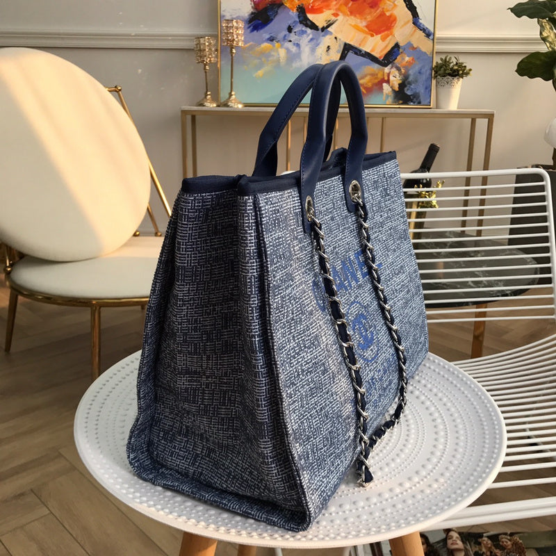 Chanel Luxury Handbag Style 544
