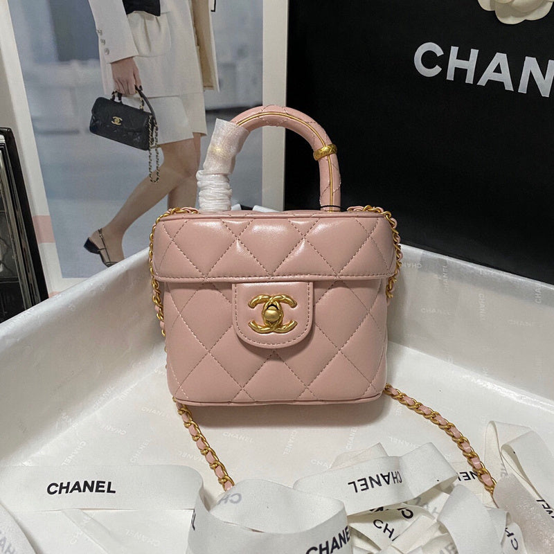 Chanel Luxury Handbag Style 200