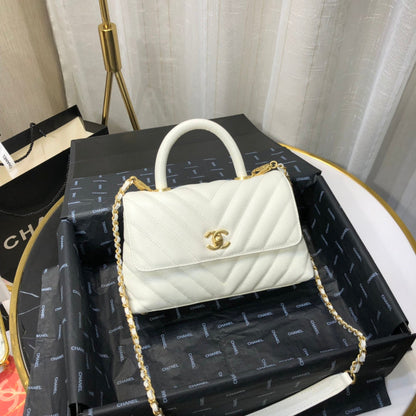 Chanel Luxury Handbag Style 528
