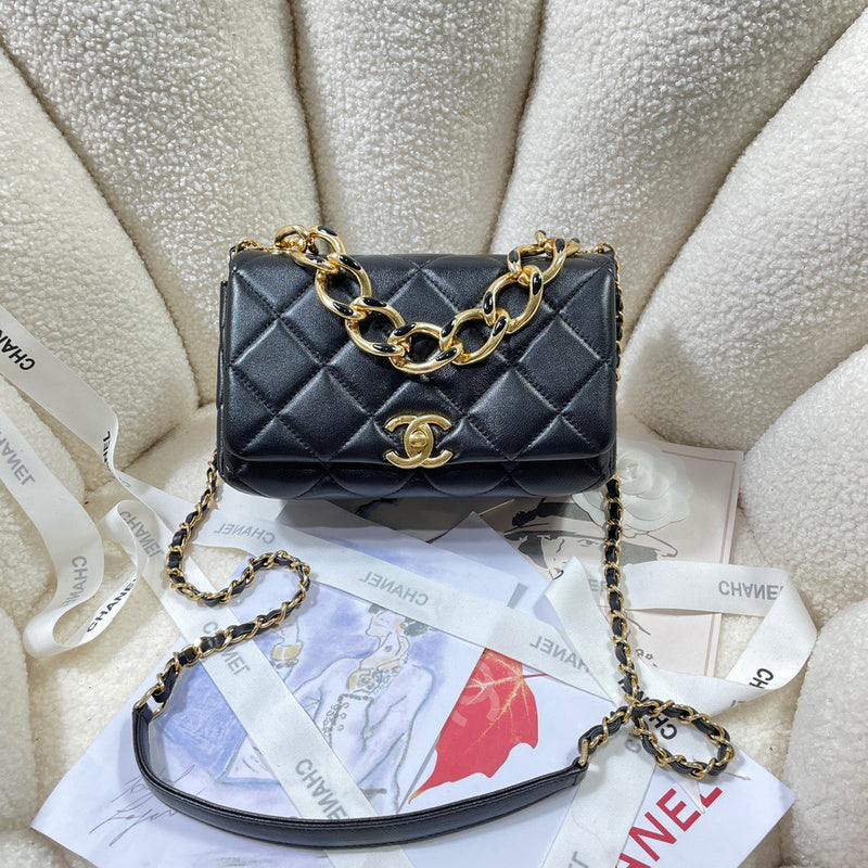 Chanel Luxury Handbag Style 431