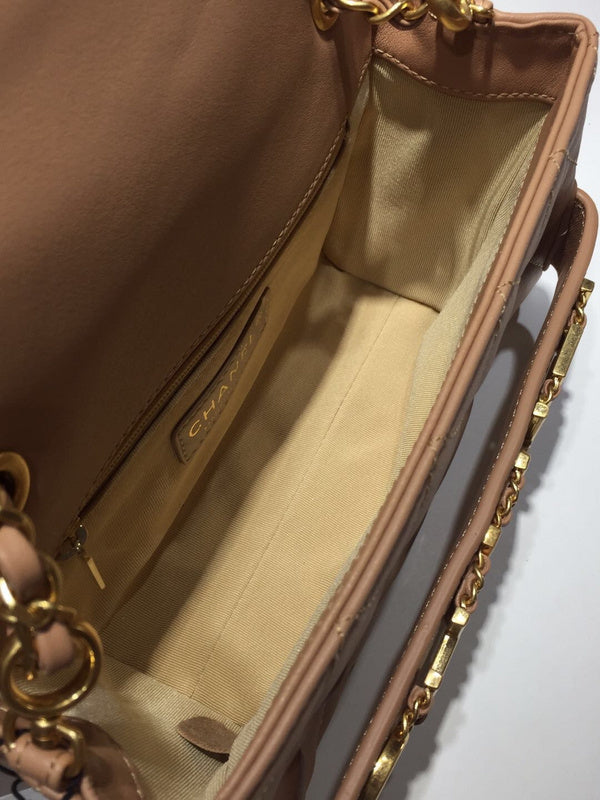 Chanel Luxury Handbag Style 487