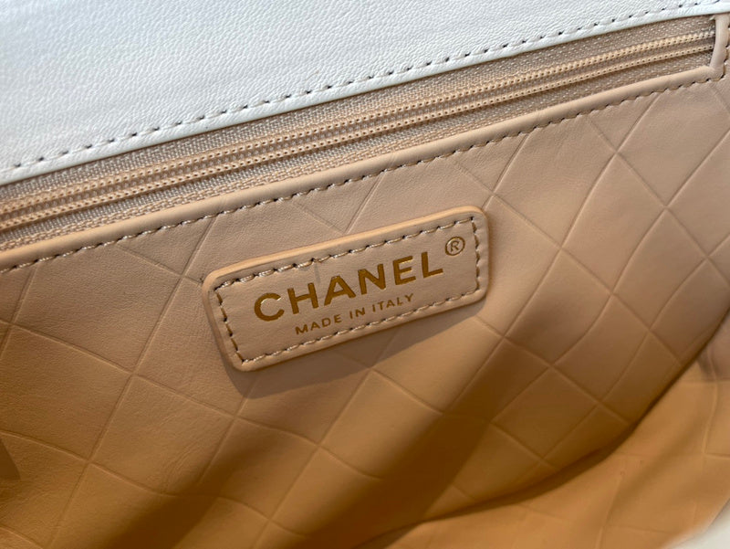Chanel Luxury Handbag Style 615