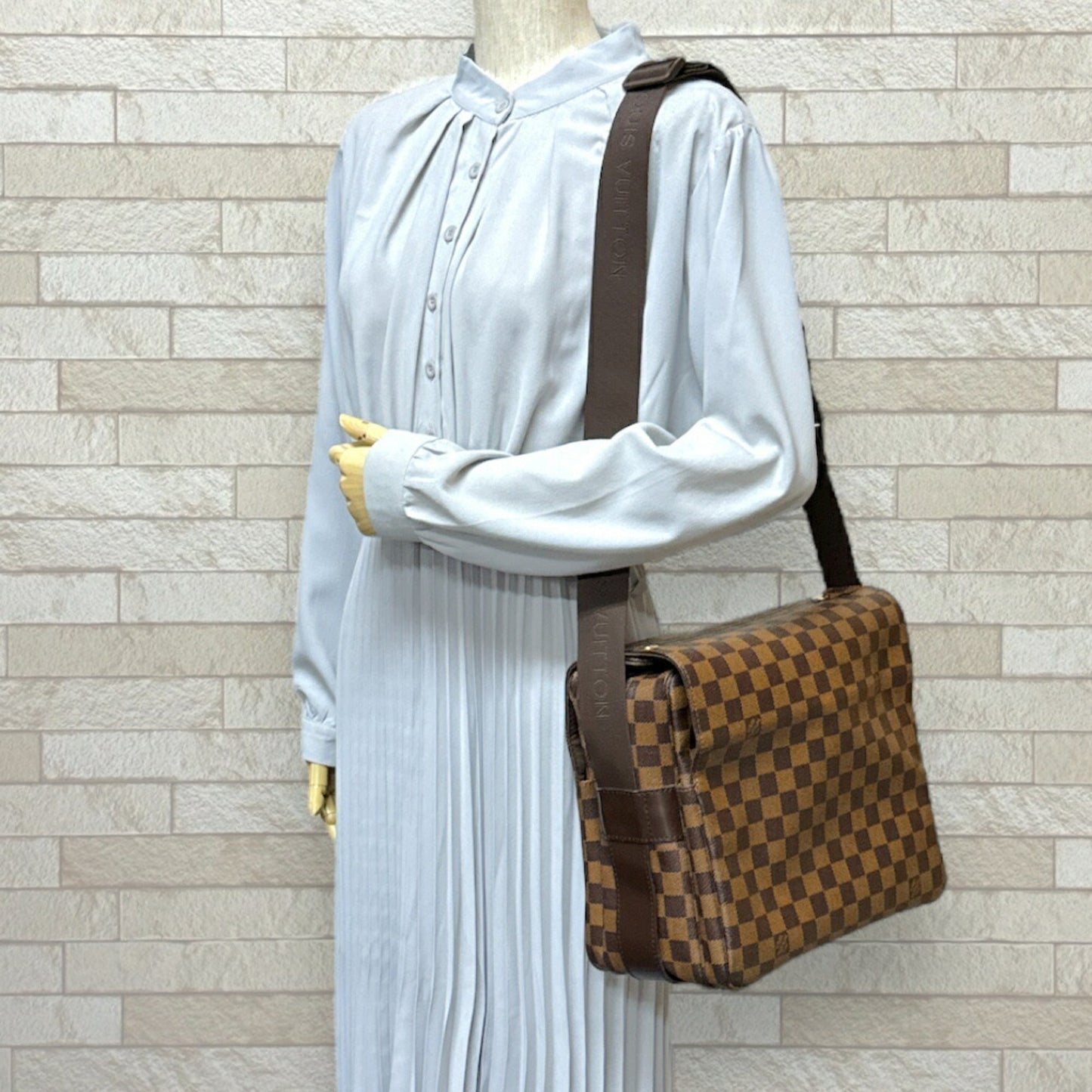 Louis Vuitton  Damier Canvas Shoulder Bag