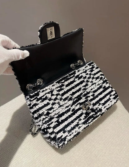 Chanel Luxury Leather Black Shoulder Bag