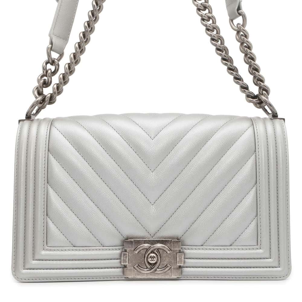 Chanel Boy Chanel Chevron ChainShoulder Bag Silver A67086 Caviar Leather Size 25