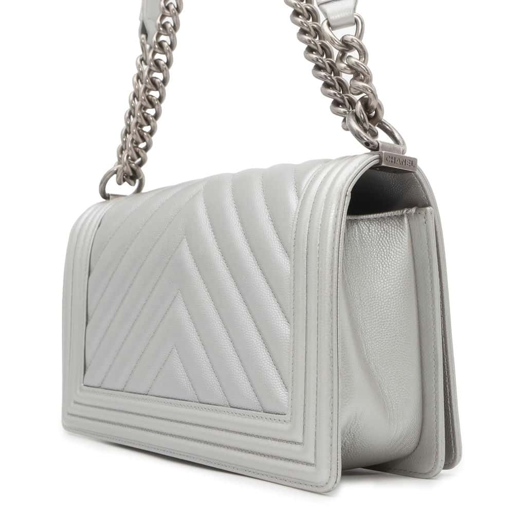 Chanel Boy Chanel Chevron ChainShoulder Bag Silver A67086 Caviar Leather Size 25