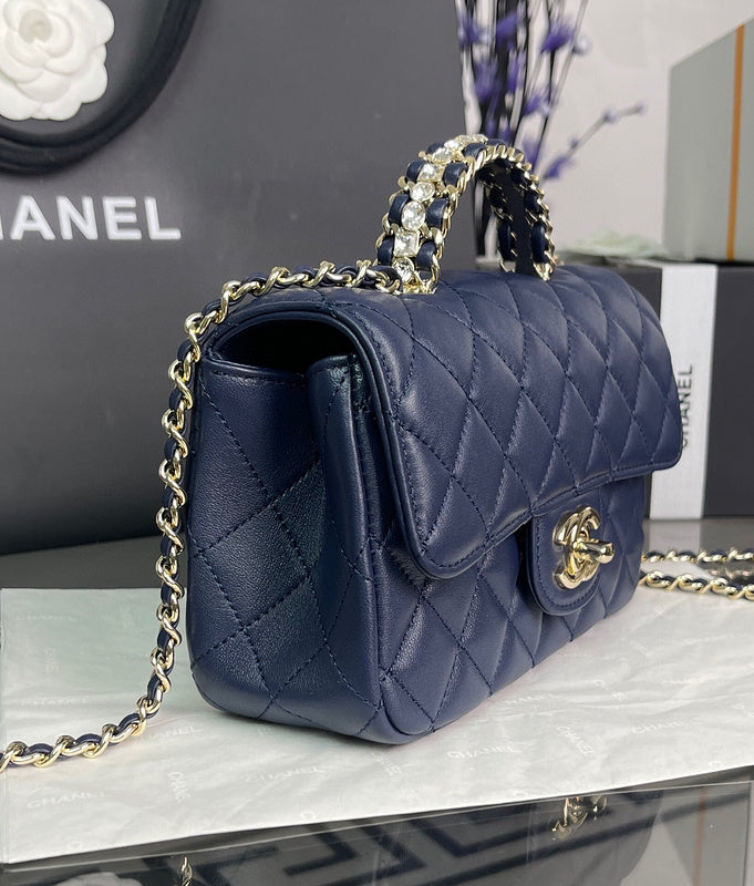 Chanel Luxury Handbag Style 359