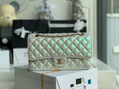Chanel Luxury Handbag Style 586