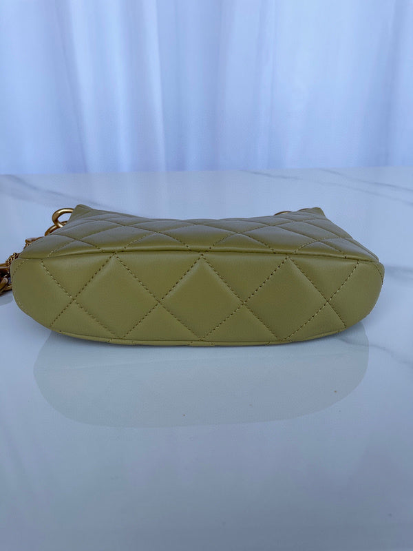 Chanel Luxury Handbag Style 365