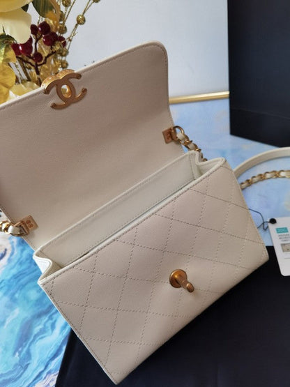 Chanel Luxury Handbag Style 634