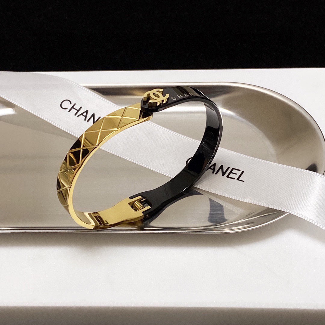 High-Quality Bracelets-183