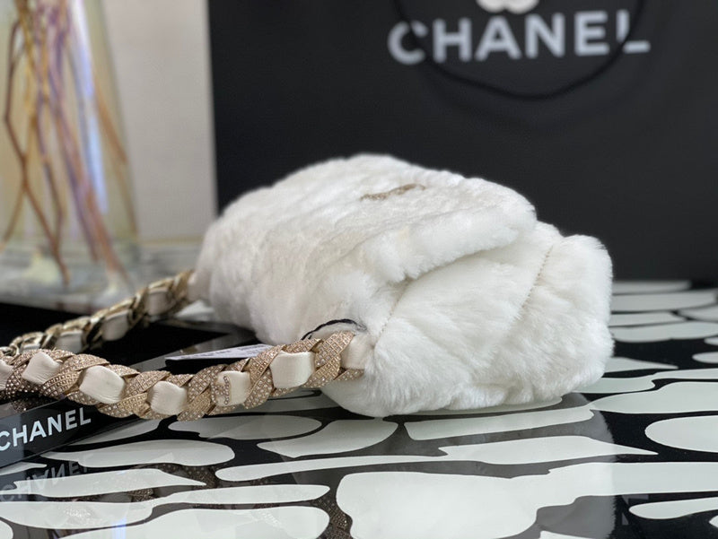 Chanel Luxury Handbag Style 596