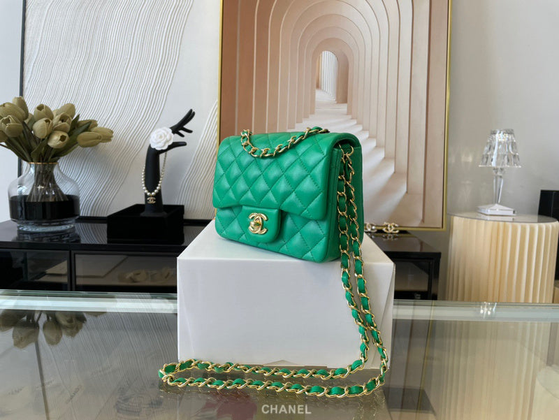 Chanel Luxury Handbag Style 460