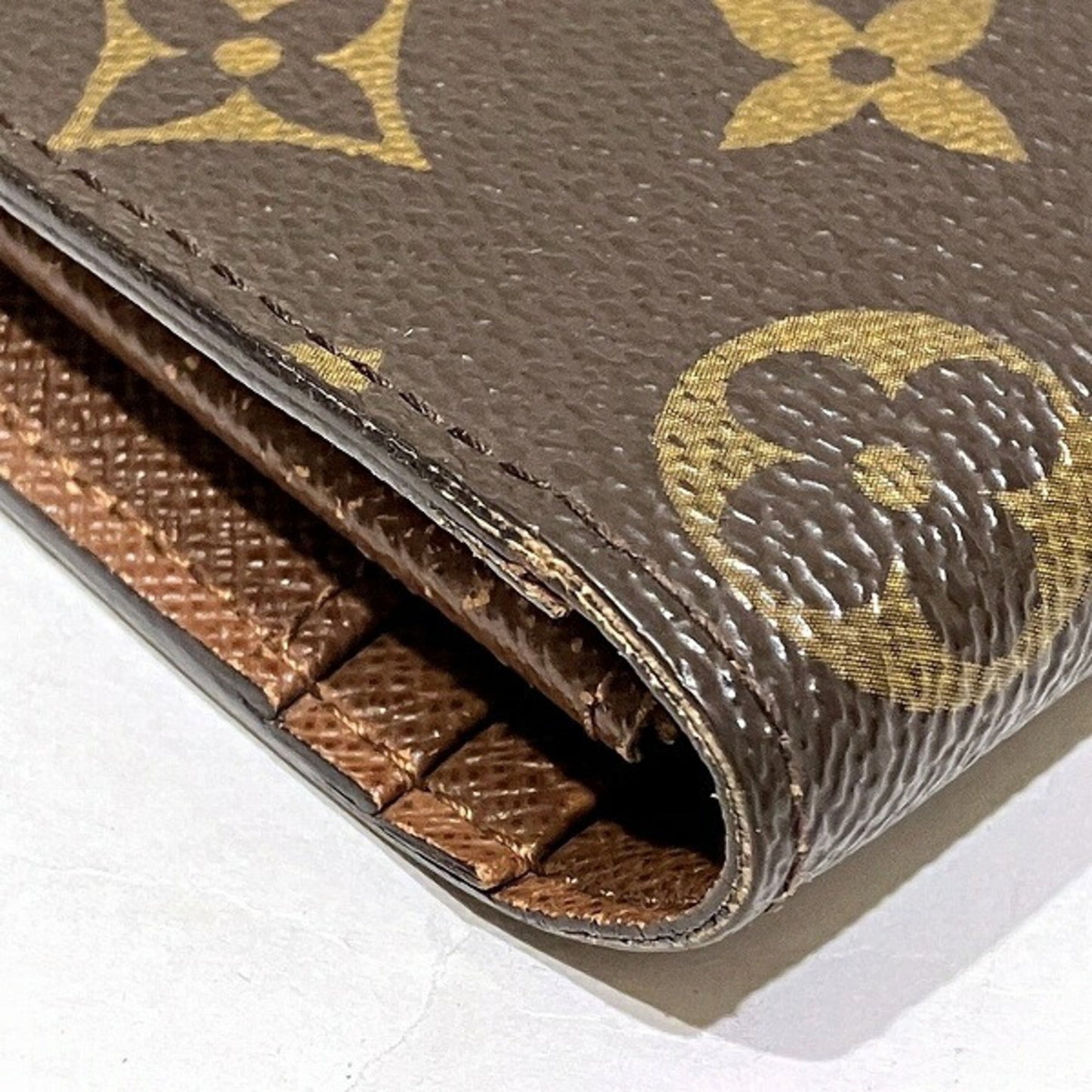 Louis Vuitton  Long Wallet (Bi-Fold)