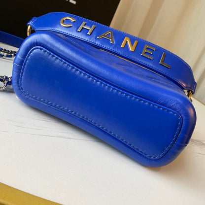 Chanel Luxury Handbag Style 471