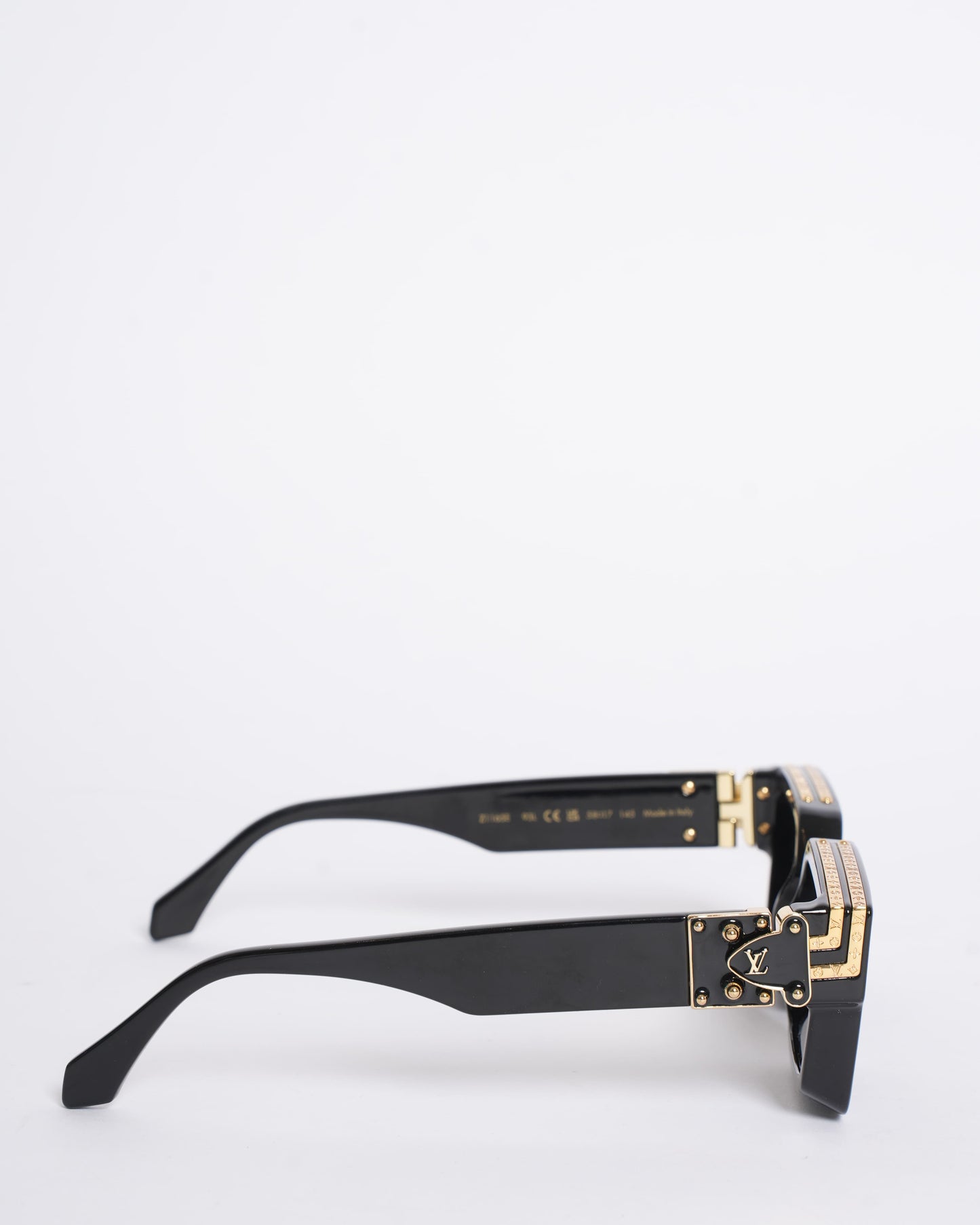 Louis Vuitton 2019 Monogram Sunglasses in Black