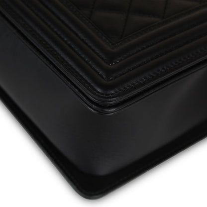 Chanel Boy Bag Lambskin Black Shoulder Bag Style 3
