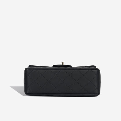 Chanel Classic Flap Lambskin Black Shoulder Bag Style 160