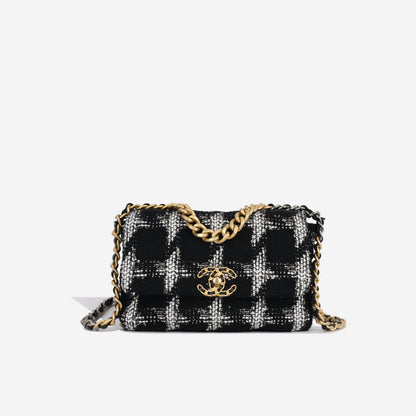 Chanel Chanel 19 Flap Bag - Small