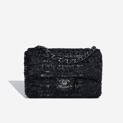 Chanel Classic Flap Lambskin Black Shoulder Bag Style 135