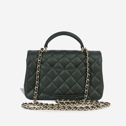 Chanel Classic Flap Lambskin Gold Shoulder Bag Style 122