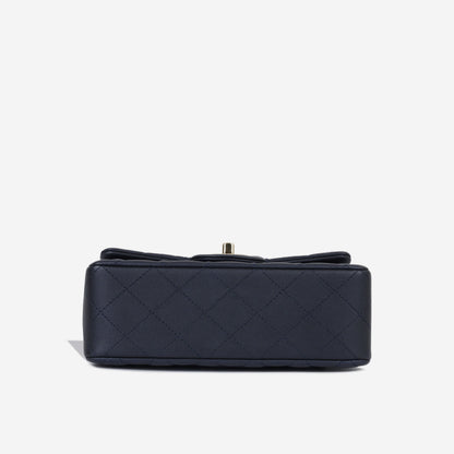 Chanel Classic Flap Lambskin Gold Shoulder Bag Style 121