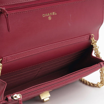 Chanel Re-Issue Wallet On Chain